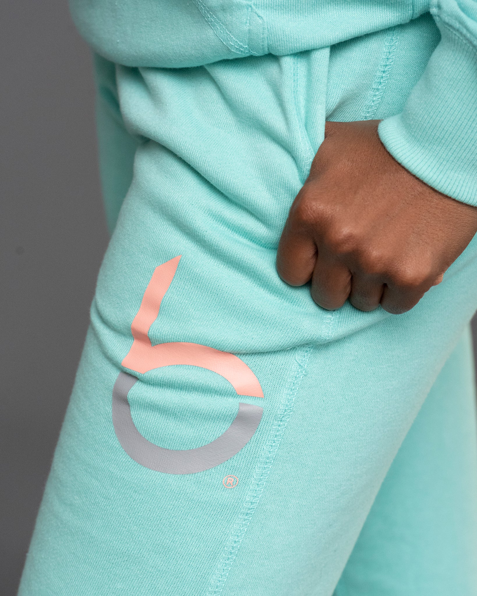 Women's Signature Sweat Pants